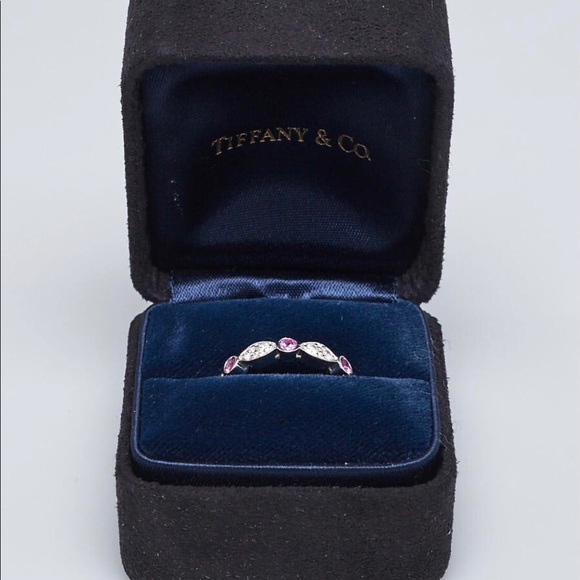 Tiffany & Co. Platinum Pink Sapphires and Diamonds - Picture 2 of 11